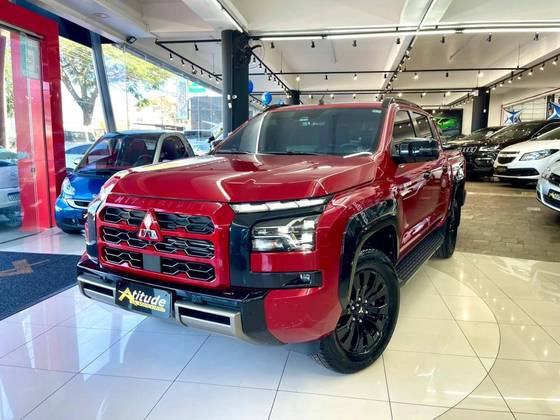 MITSUBISHI TRITON 2.4 BITURBO DIESEL CD KATANA 4X4 AUTOMÁTICO MITSUBISHI TRITON 2.4 BITURBO DIESEL CD KATANA 4X4 AUTOMÁTICO